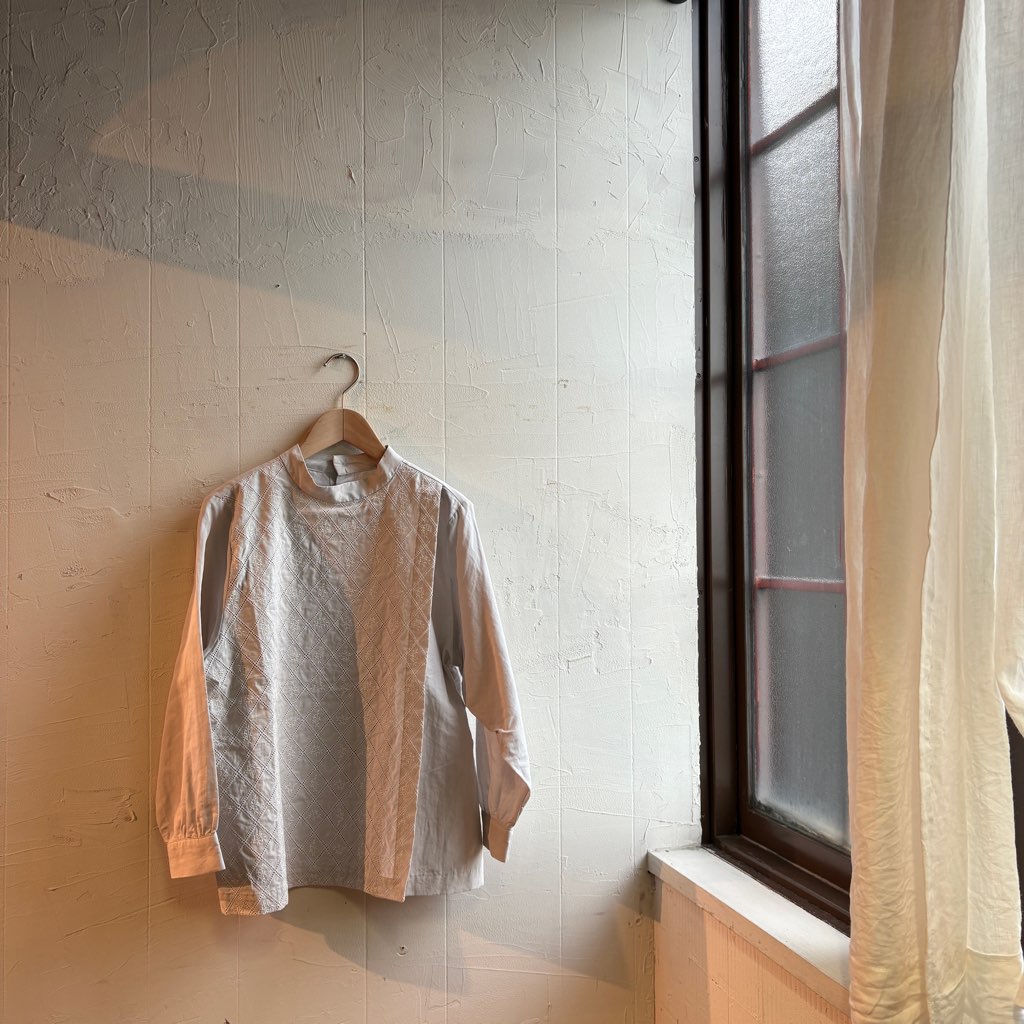 古着】中川政七商店 刺繍のかさねブラウス 矢来花飾 長袖 丸首 大人 