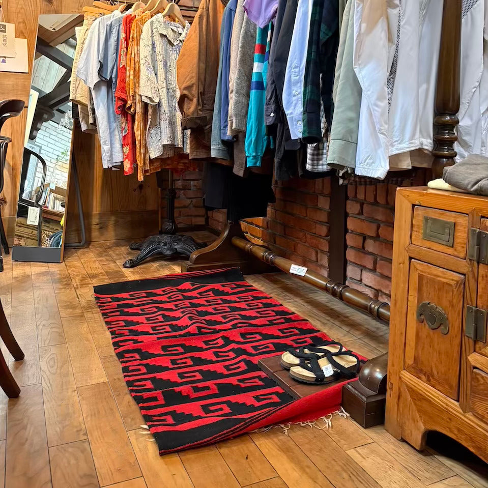 サボテックラグ 赤 ヴィンテージ タペテ 敷物 ウール