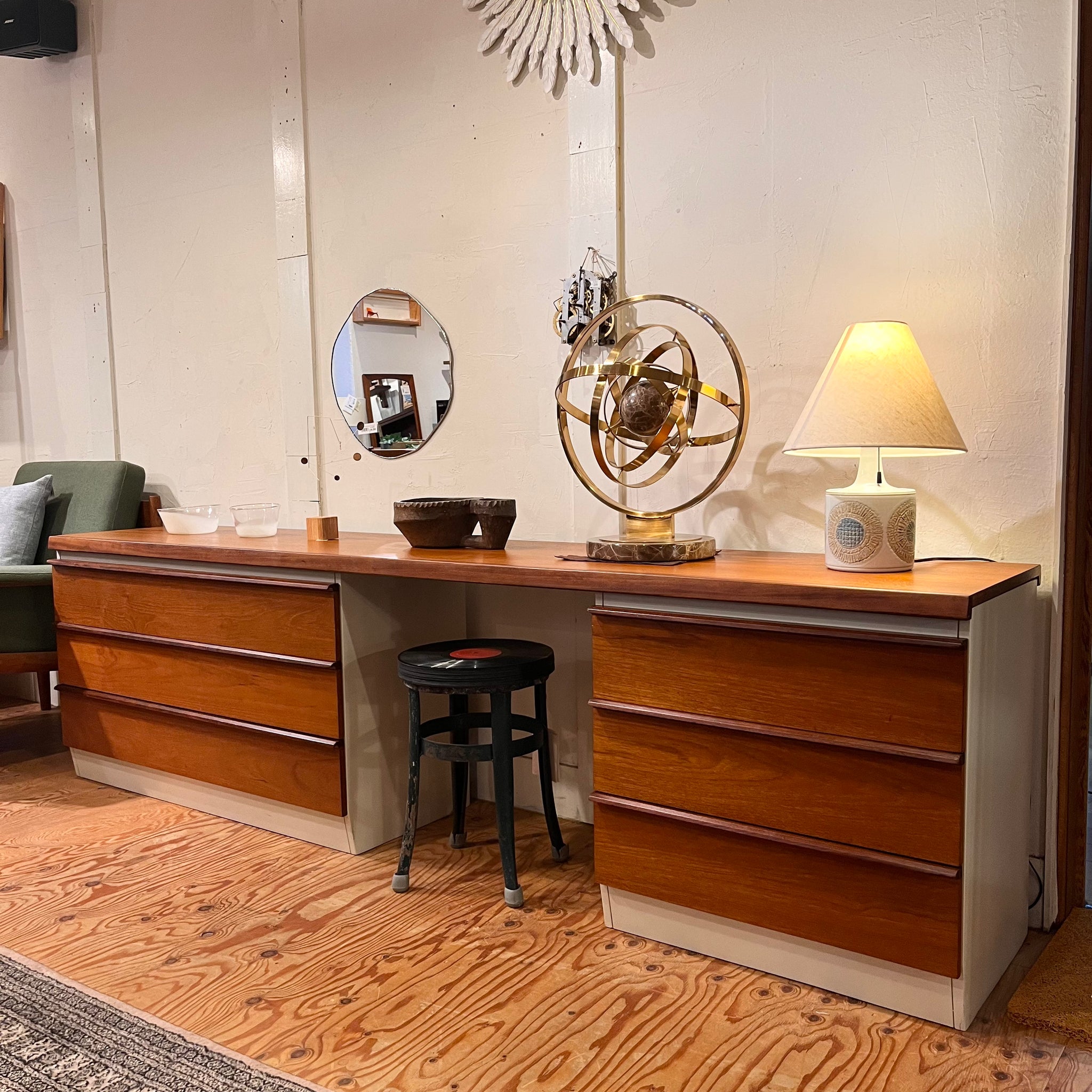 『イギリスヴィンテージ』サイドキャビネット サイドテーブル RWcab3 イギリスヴィンテージ』サイドキャビネット サイドテーブル