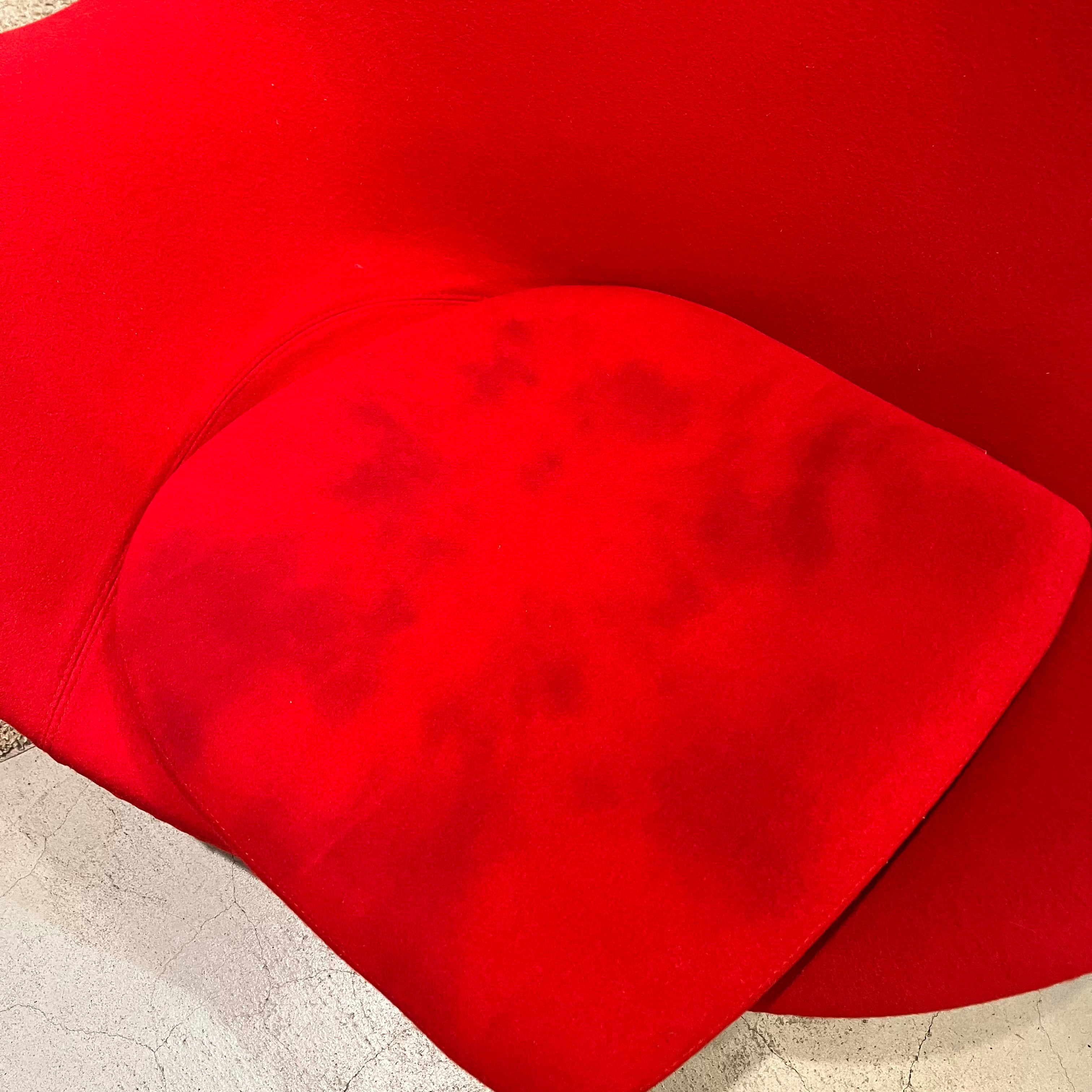 フリッツハンセン / FRITZ HANSEN エッグチェア / EGG アルネ・ヤコブセン レッド ファブリック 北欧 デンマーク 中古