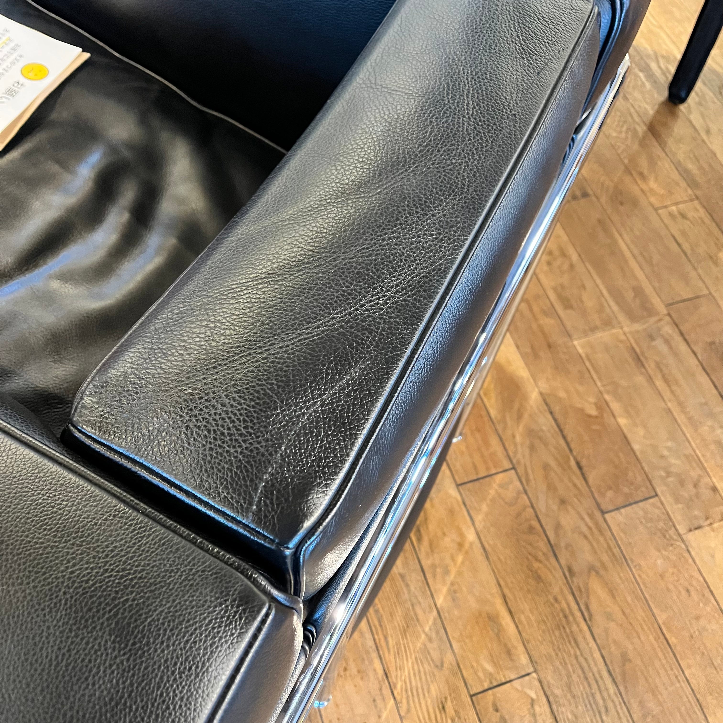 カッシーナ / Cassina LC2 1人掛けソファ ブラック ル・コルビュジェ 本革