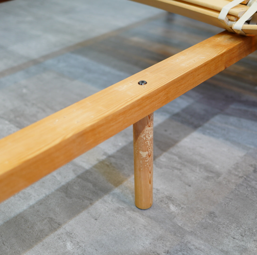 トーリング / Torring Möbelfabrik ダブルベッドフレーム チーク ヴィンテージ