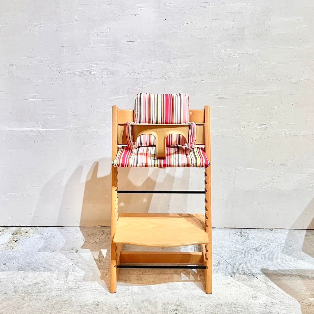 ストッケ / stokke トリップトラップ / Tripp Trapp チェア ナチュラル ガード付き ピンクカバー