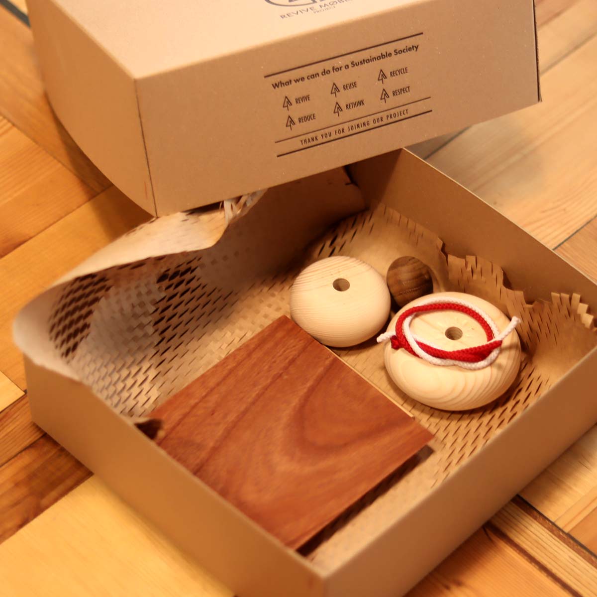 【早割り】木製鏡もち (Mサイズ)お正月飾り リメイク家具 再生家具 リバイブモブラープロジェクト