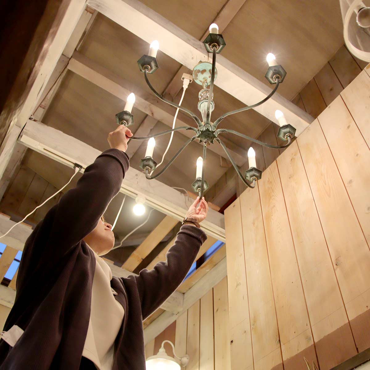 遠藤照明 シャンデリア アンティーク調ライト 天井照明 中古