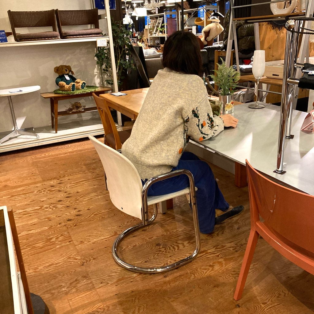 ビー&ビー イタリア / B&B Italia ディアロゴ / Dialogo アームチェア アフラ&トビア・スカルパ ホワイト 中古