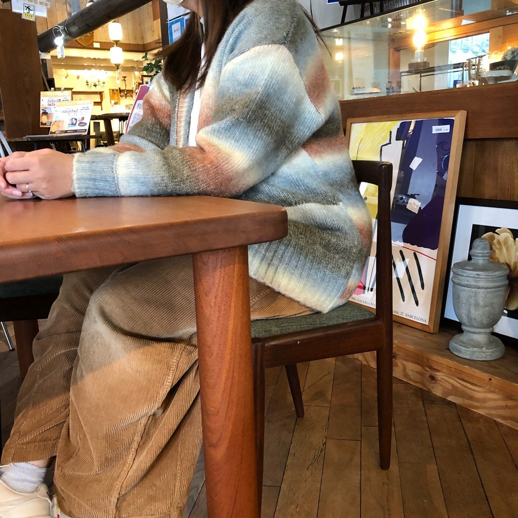 アフロモシア材 ダイニングチェア グリーン 張替え済 中古