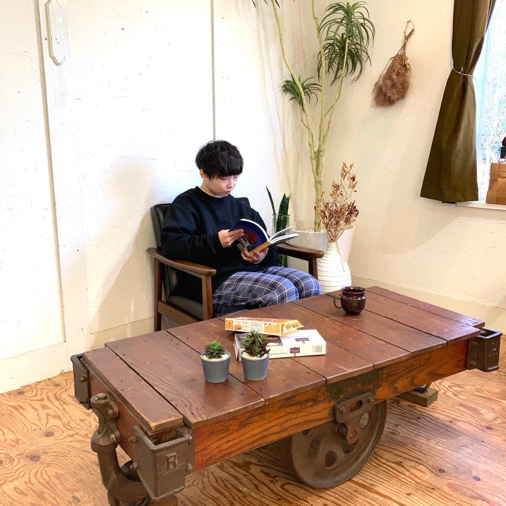 インダストリアル トロリーテーブル リビングテーブル ディスプレイ ヴィンテージ