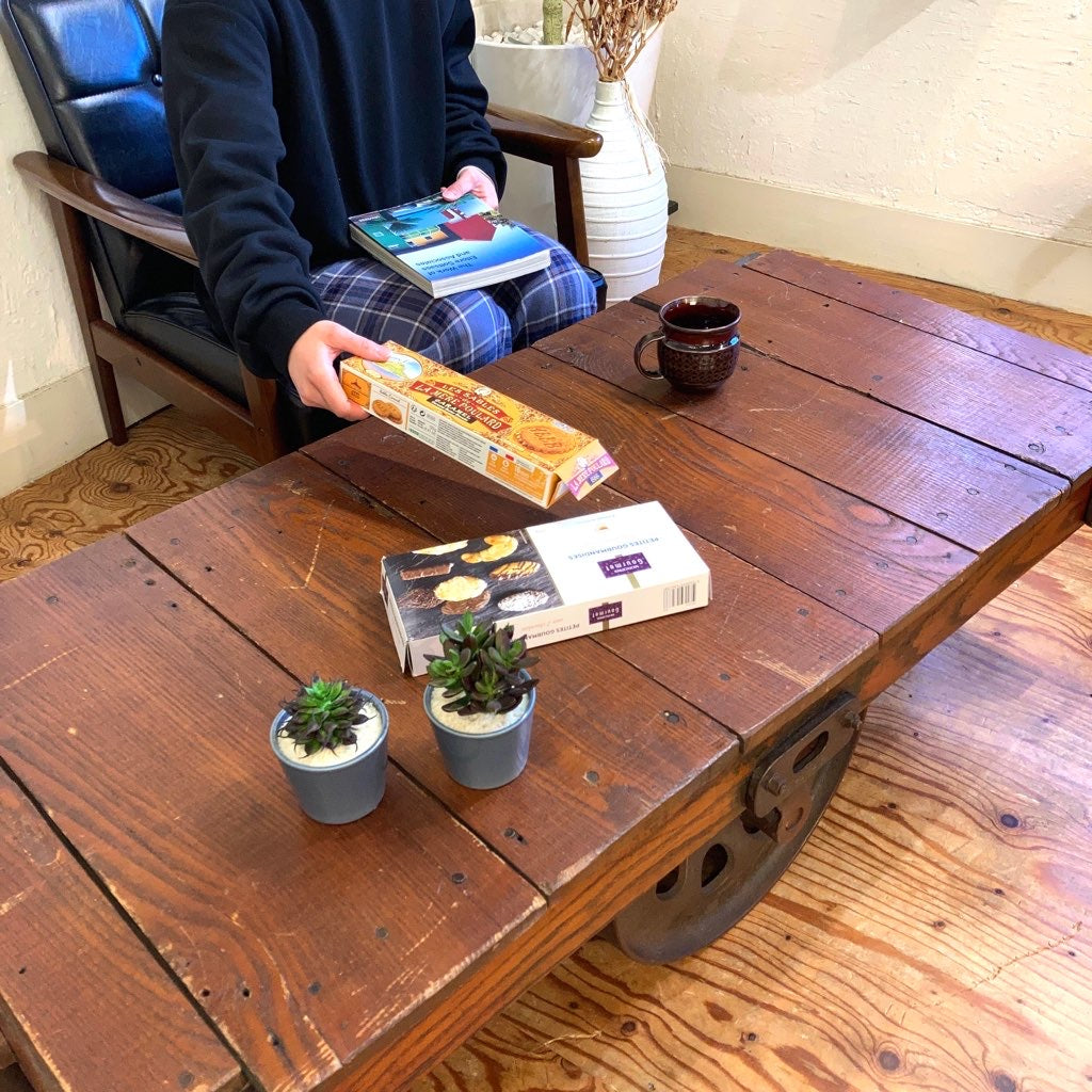 インダストリアル トロリーテーブル リビングテーブル ディスプレイ ヴィンテージ