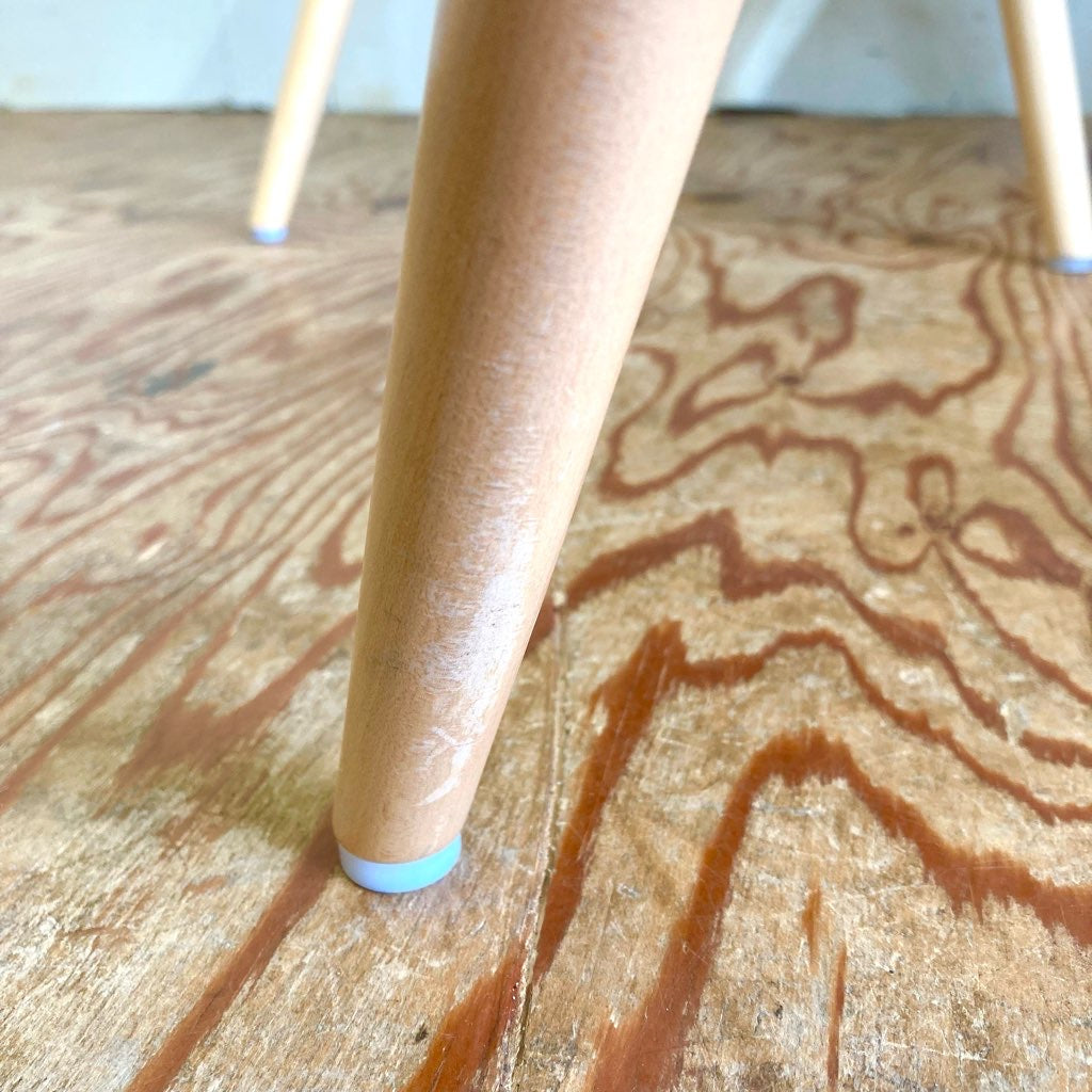 ハーマンミラー / Herman Miller サイドシェルチェア ホワイト ドゥエルレッグ チャールズ&レイ・イームズ 中古<i>動画</i>
