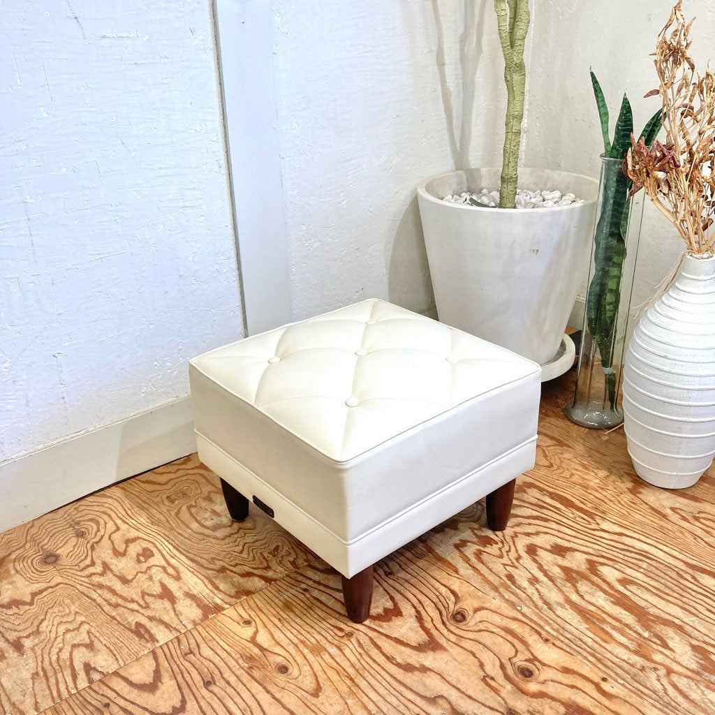 カリモク家具 karimoku オットマン スタンダードアイボリー 中古 