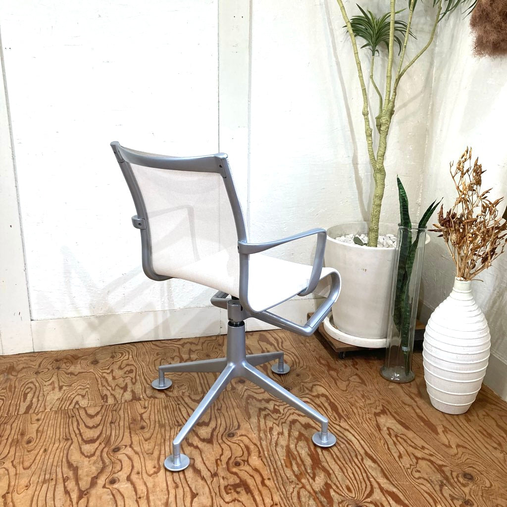 カッシーナイクスシー アリアス / Alias ミーティングフレーム ローリングフレーム ホワイト メッシュアームチェア イタリア 中古