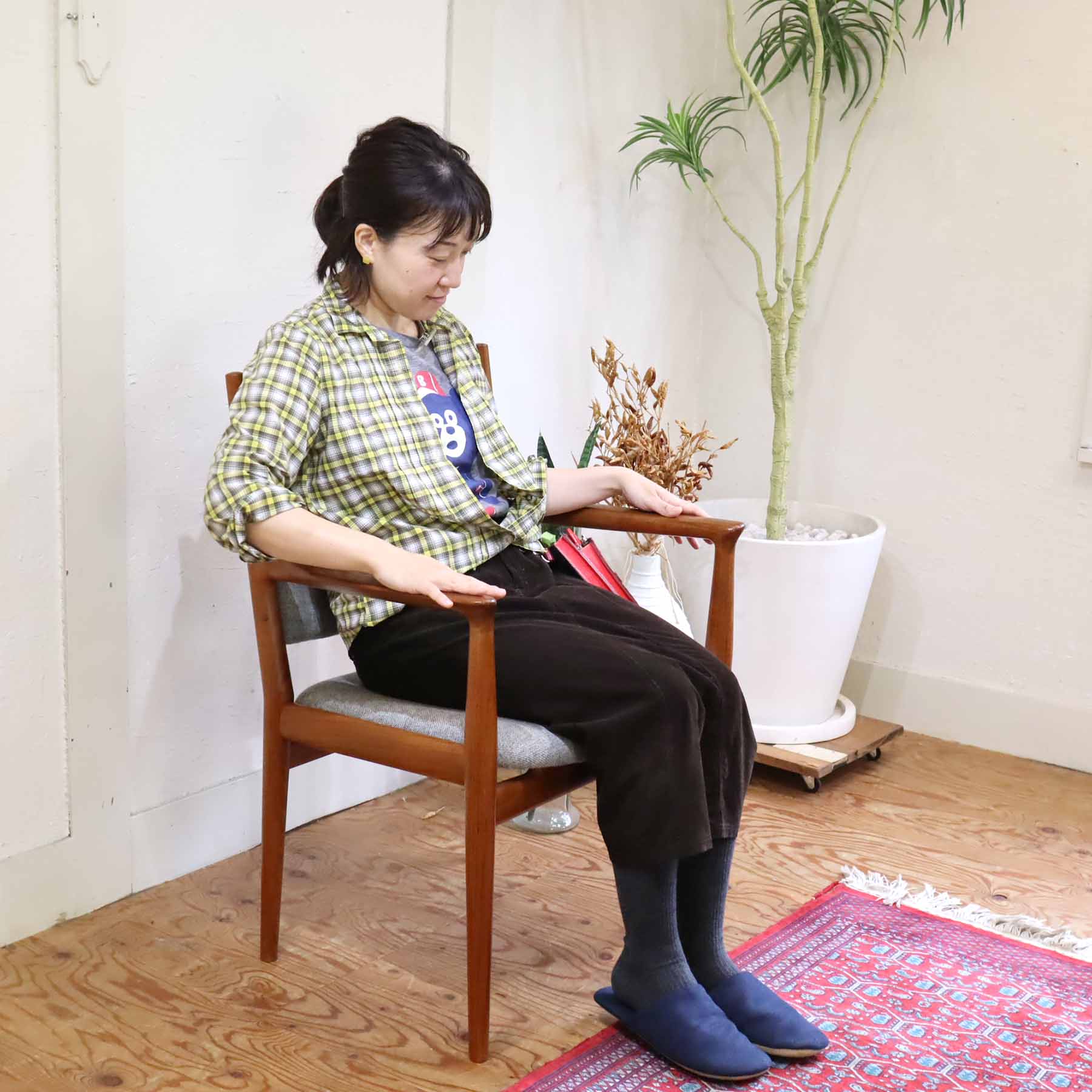 ヨハネスハンセン JH513チェア ハンスJウェグナー ヴィンテージ イージーチェア チーク材 北欧デンマーク 希少