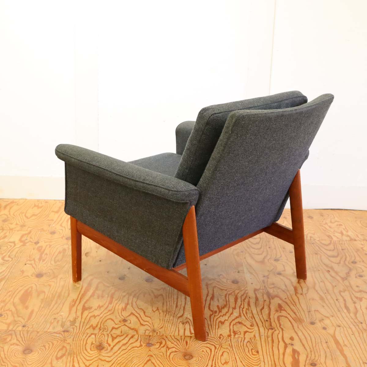 フランス&サン / France&Son Model 218 ジュピターチェア  ロータイプ イージーチェア フィン・ユール 中古