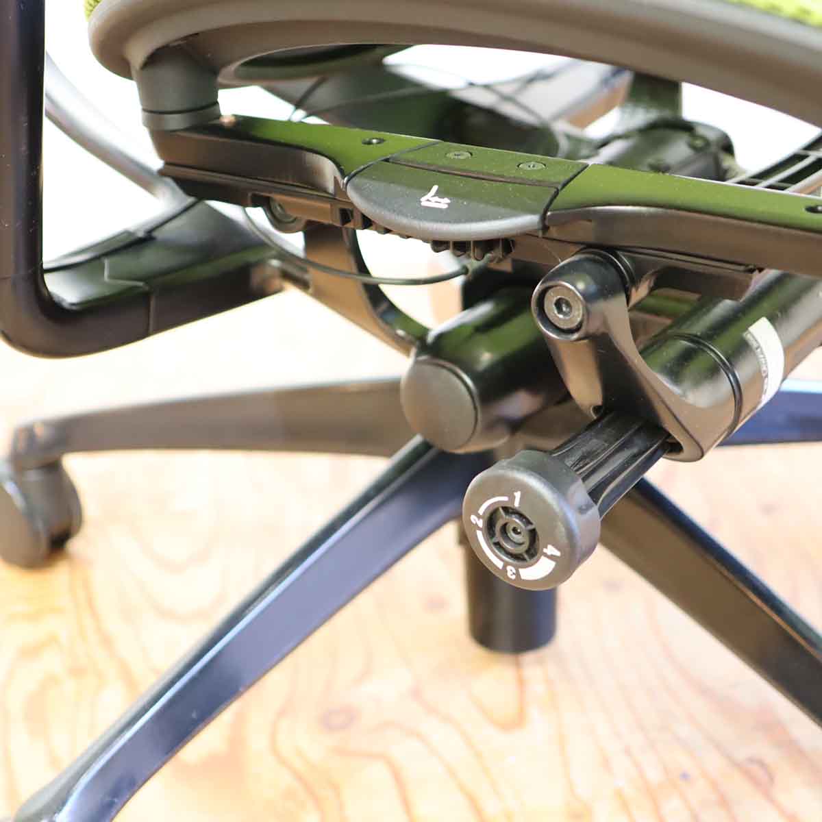 オカムラ コンテッサ / Contessa CM51BB FBH6 オフィスチェア ヘッドレスト 中古