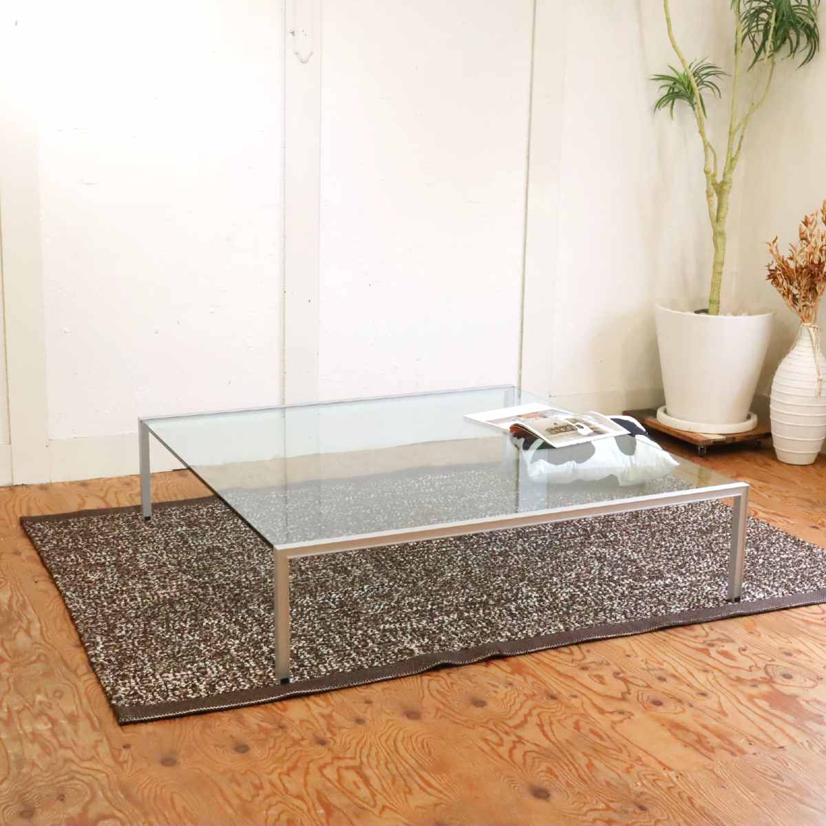 カッシーナイクスシー / Cassina Ixc. クルトエルニ / Kurt Erni 