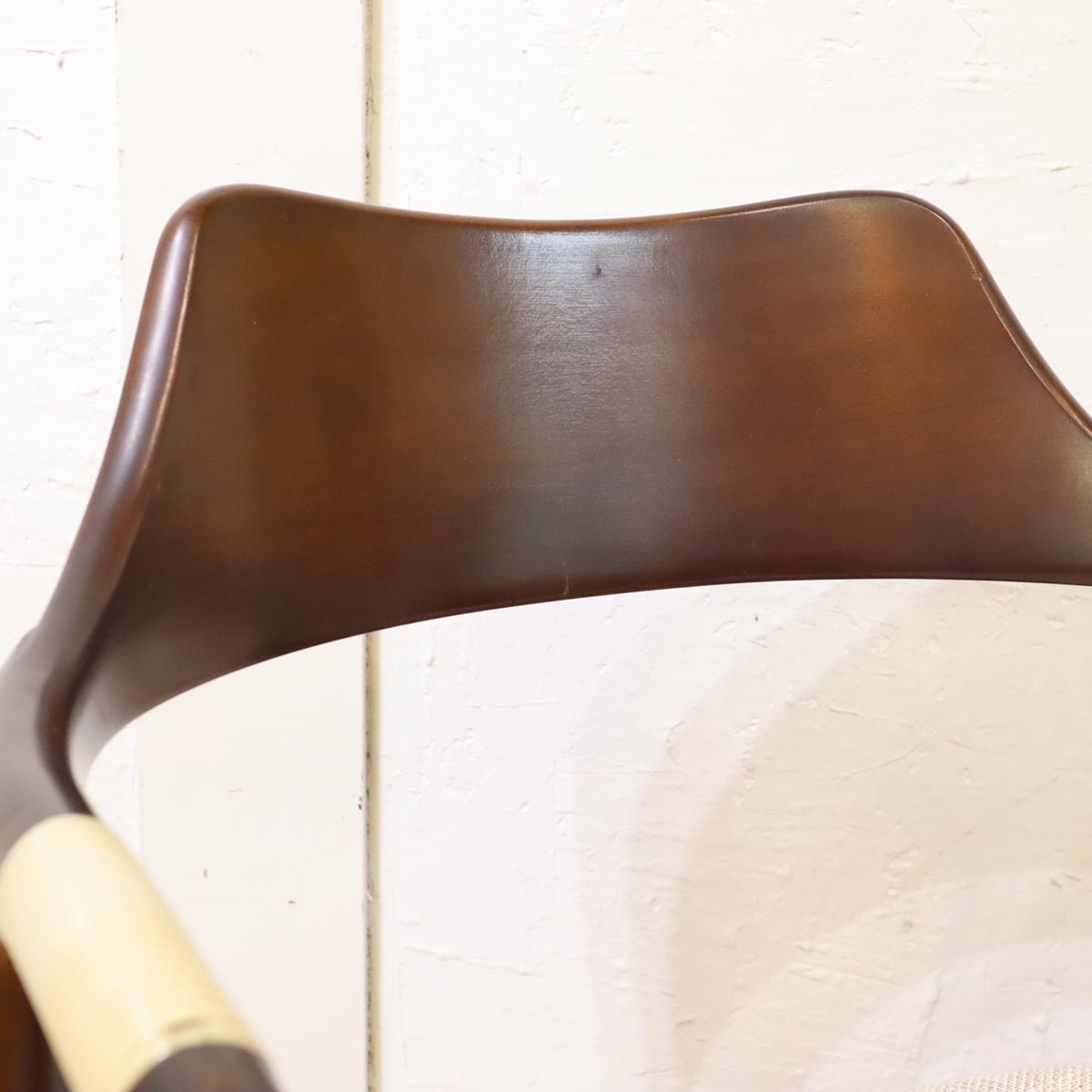 飛騨産業 アイガー / EIGER チェア アームチェア オフホワイト【2】キツツキ ヴィンテージ