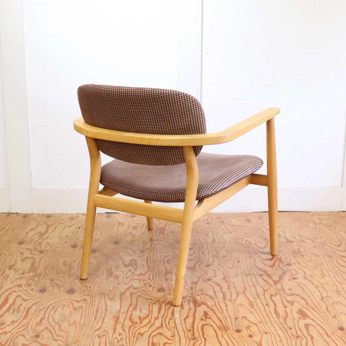 エルモ / ELMO カリッジ・マーケット / CORIGGE MARKET イース ダイニングアームチェア  アームソファ アジアン家具 中古