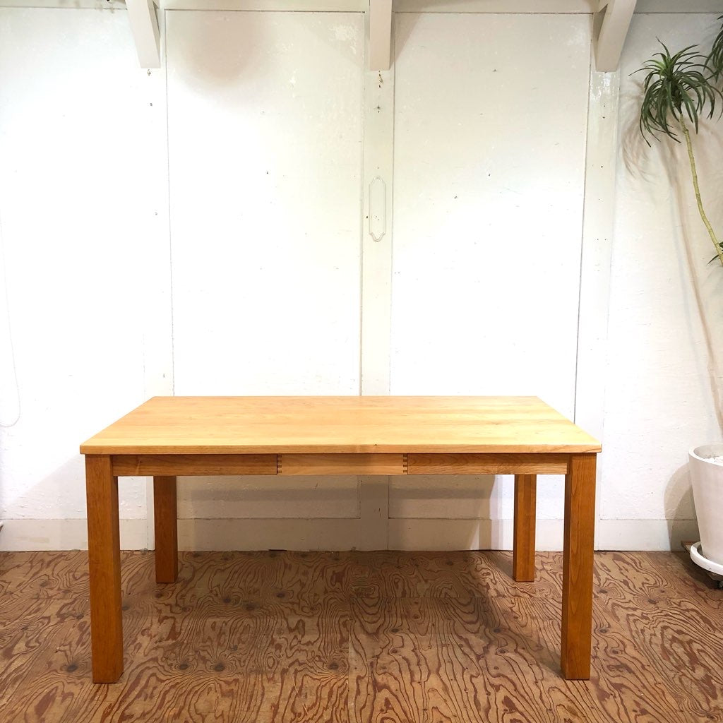 イクスス / ikususu ダイニングテーブル 引出し付き 無垢材 中古