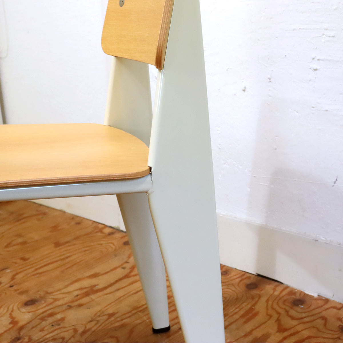 ヴィトラ / Vitra スタンダード / Standard チェア ジャン・プルーヴェ / Jean Prouve ナチュラルオーク エクリュ 中古