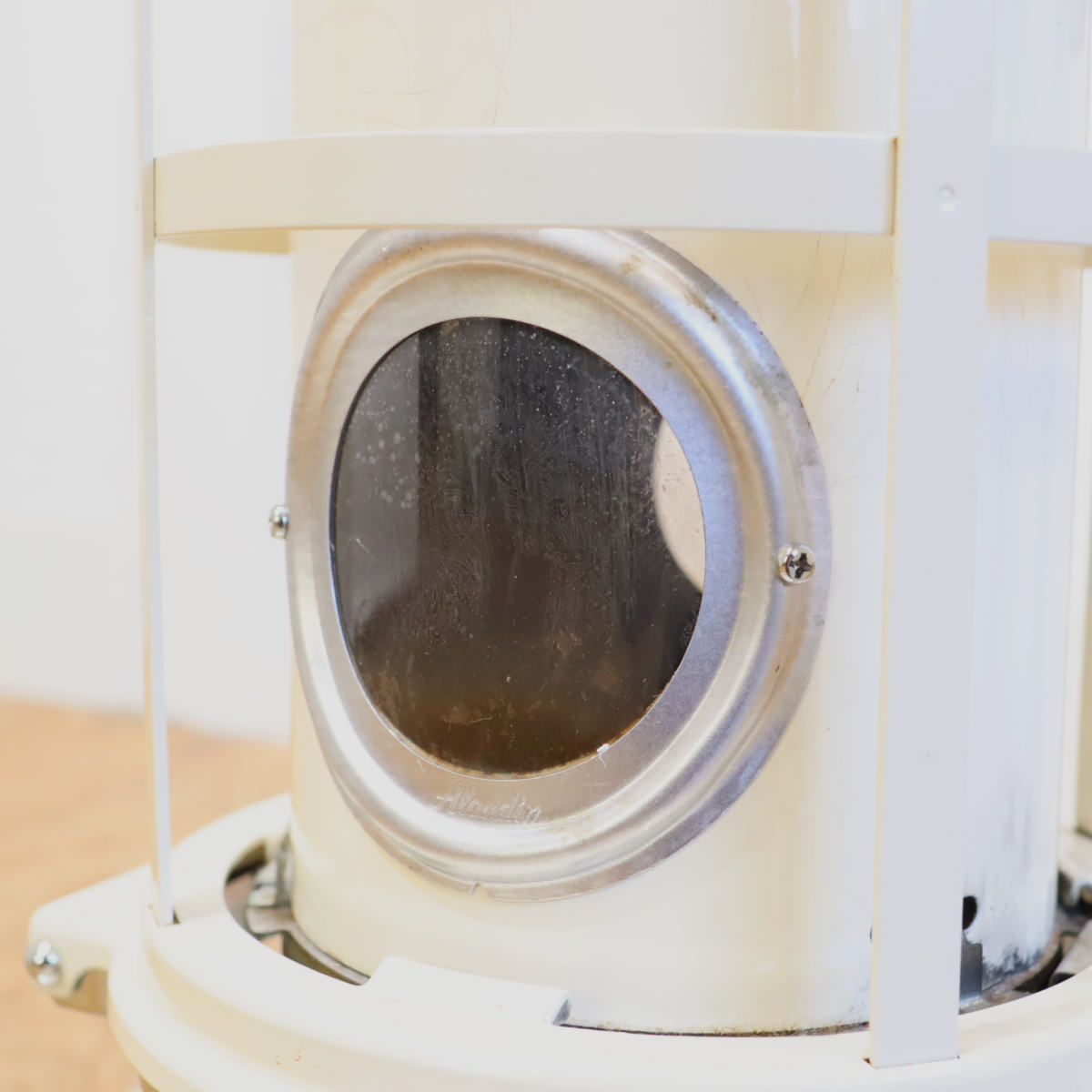 アラジン / Aladdin ブルーフレームヒーター 【1】 石油ストーブ シリーズ39型 ホワイト 中古