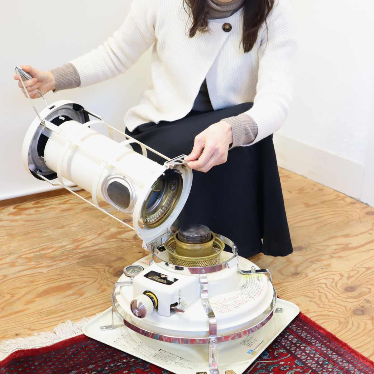 アラジン / Aladdin ブルーフレームヒーター 【1】 石油ストーブ シリーズ39型 ホワイト 中古