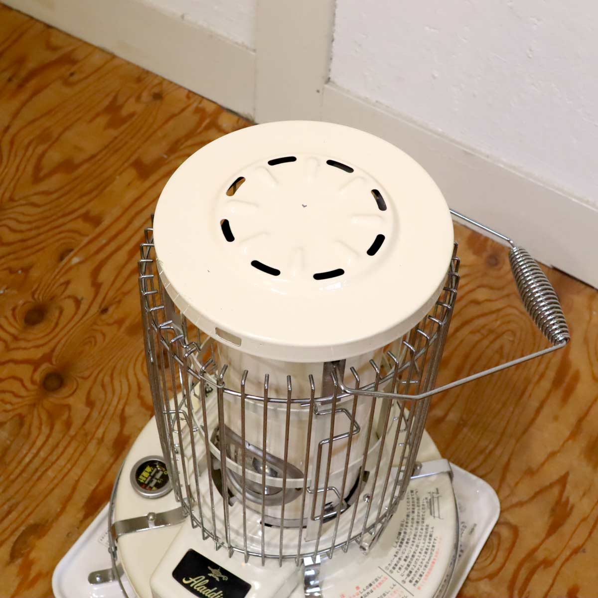 アラジン / Aladdin ブルーフレームヒーター 【2】 石油ストーブ シリーズ39型 ホワイト 中古