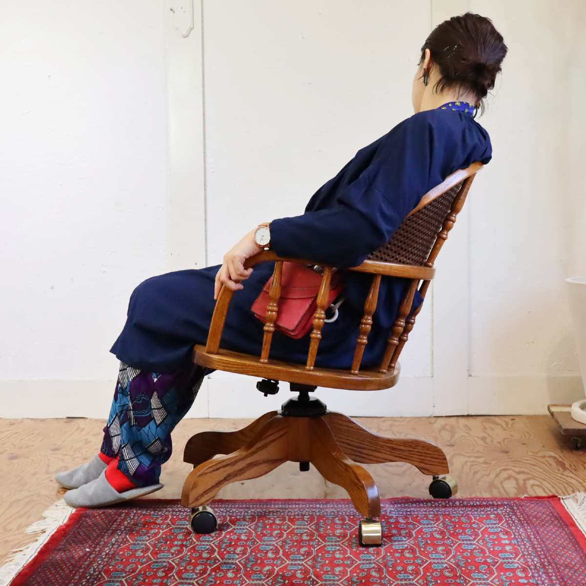 シンリ― / Shin-Lee デスクチェア アームチェア IDC大塚家具取り扱い 中古