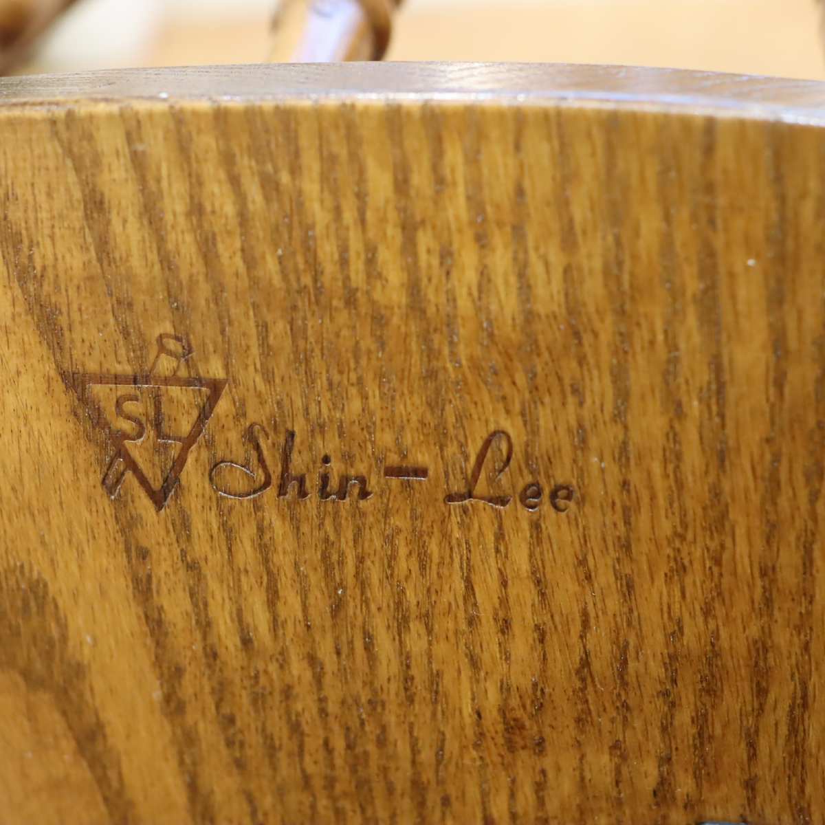 シンリ― / Shin-Lee デスクチェア アームチェア IDC大塚家具取り扱い 中古