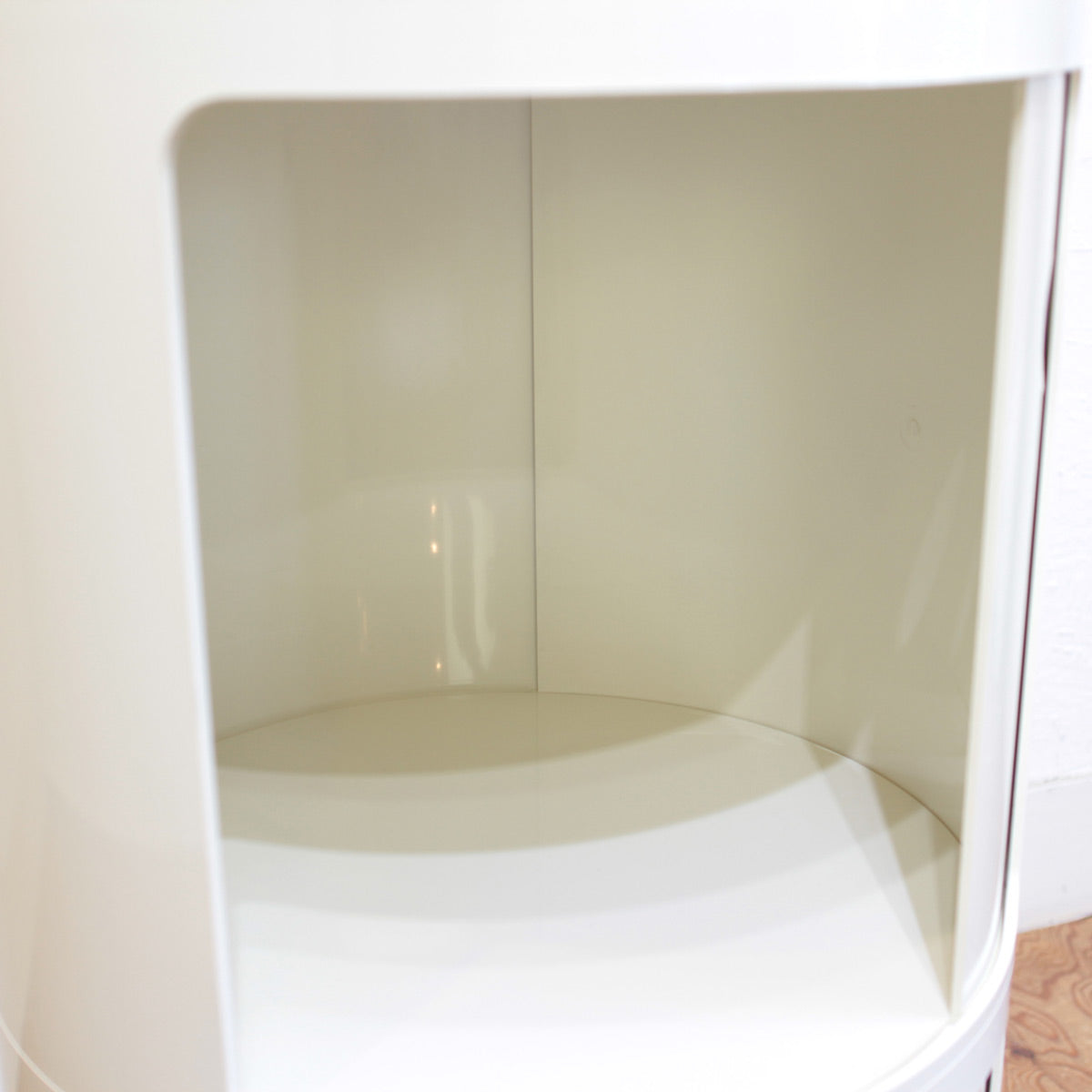 カルテル / Kartell コンポ二ビリ ラウンドエレメント 2段 ホワイト キャスター付き イタリア製 中古