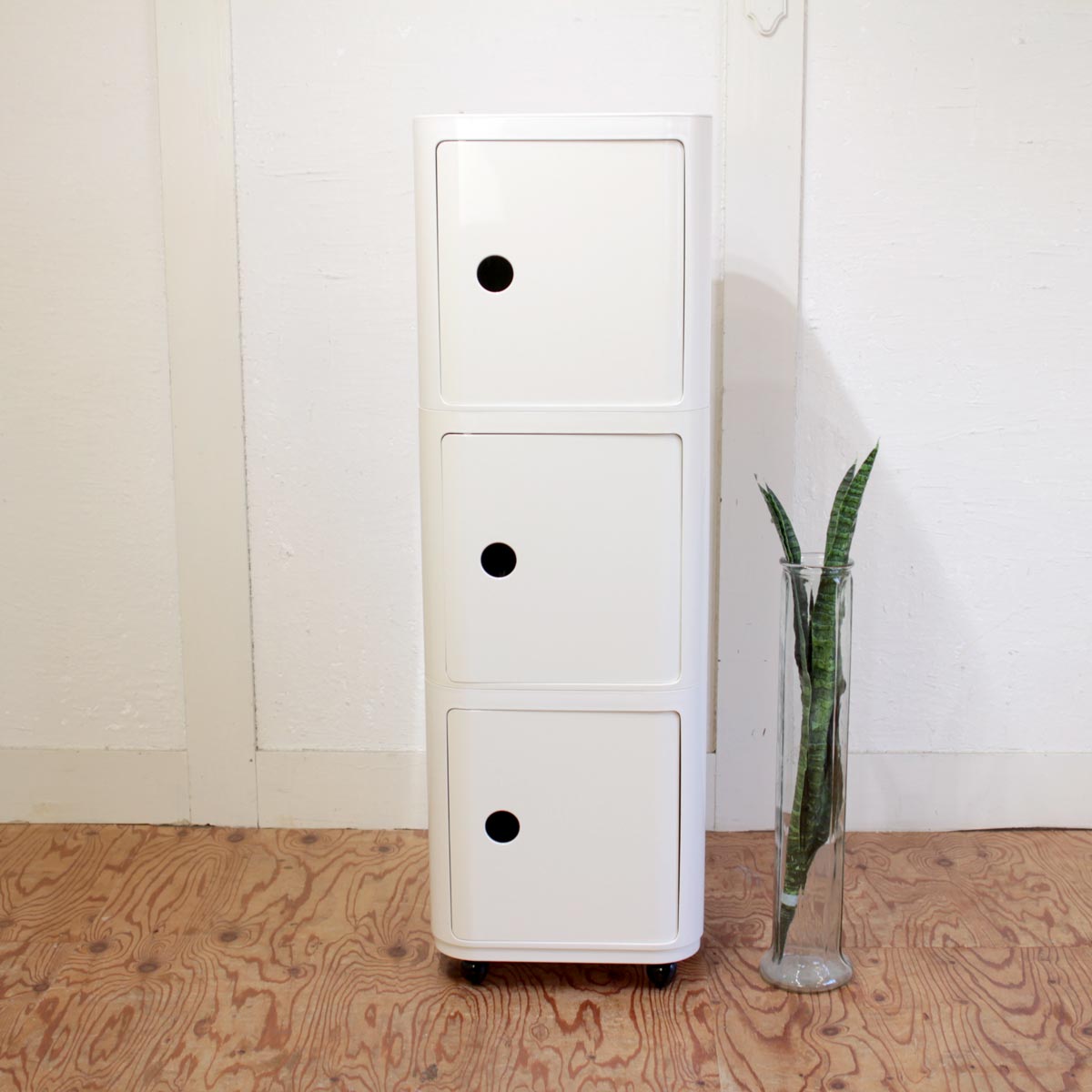 カルテル / Kartell コンポ二ビリ Square Element 3段 / スクエアエレメント3段 ホワイト キャスター付き イタリア製 中古