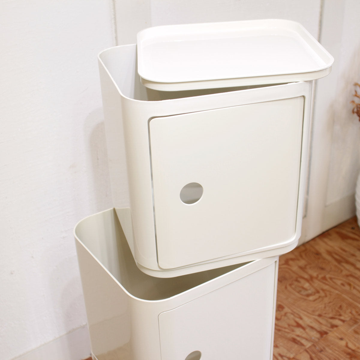 カルテル / Kartell コンポ二ビリ Square Element 3段 / スクエアエレメント3段 ホワイト キャスター付き イタリア製 中古