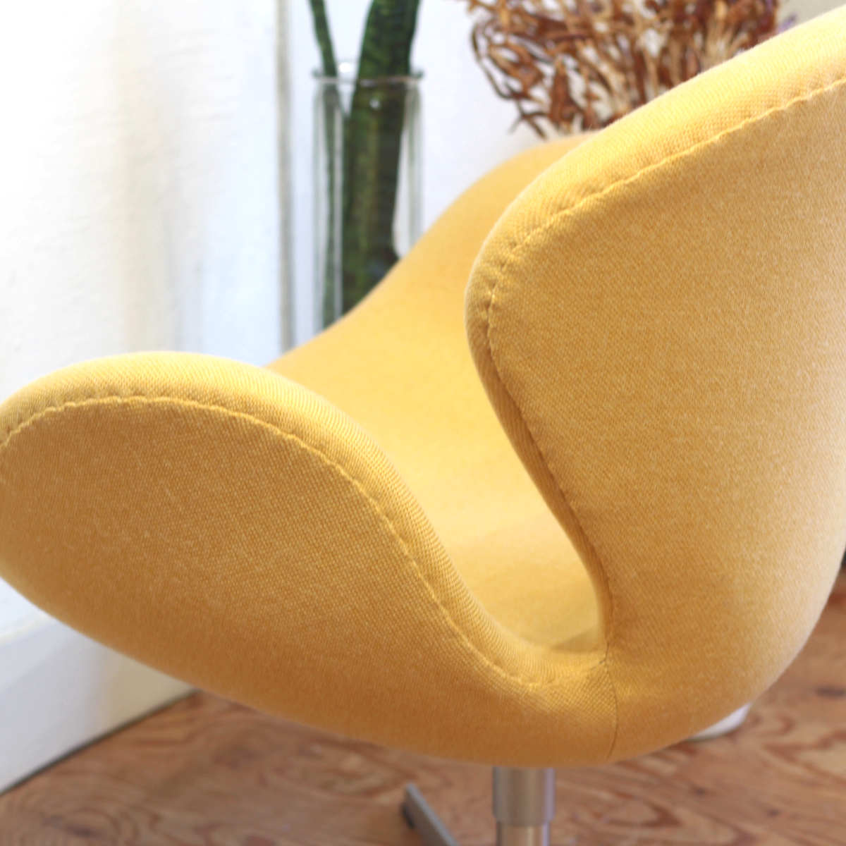 フリッツハンセン / FRITZ HANSEN スワンチェア SWAN オートリターン イエロー アルネ・ヤコブセン 北欧デンマーク 中古