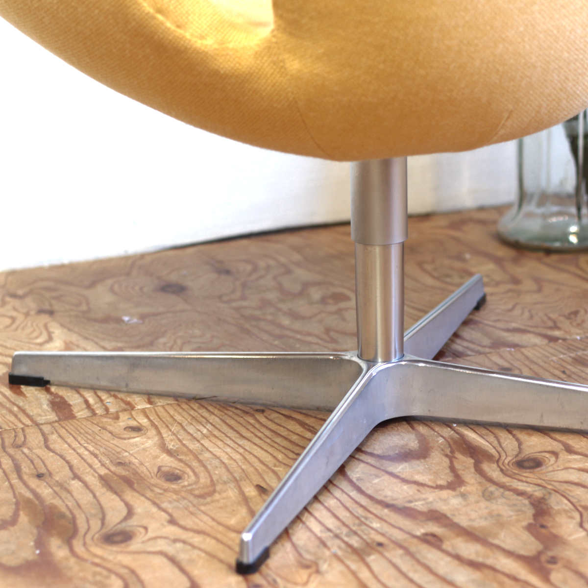 フリッツハンセン / FRITZ HANSEN スワンチェア SWAN オートリターン イエロー アルネ・ヤコブセン 北欧デンマーク 中古