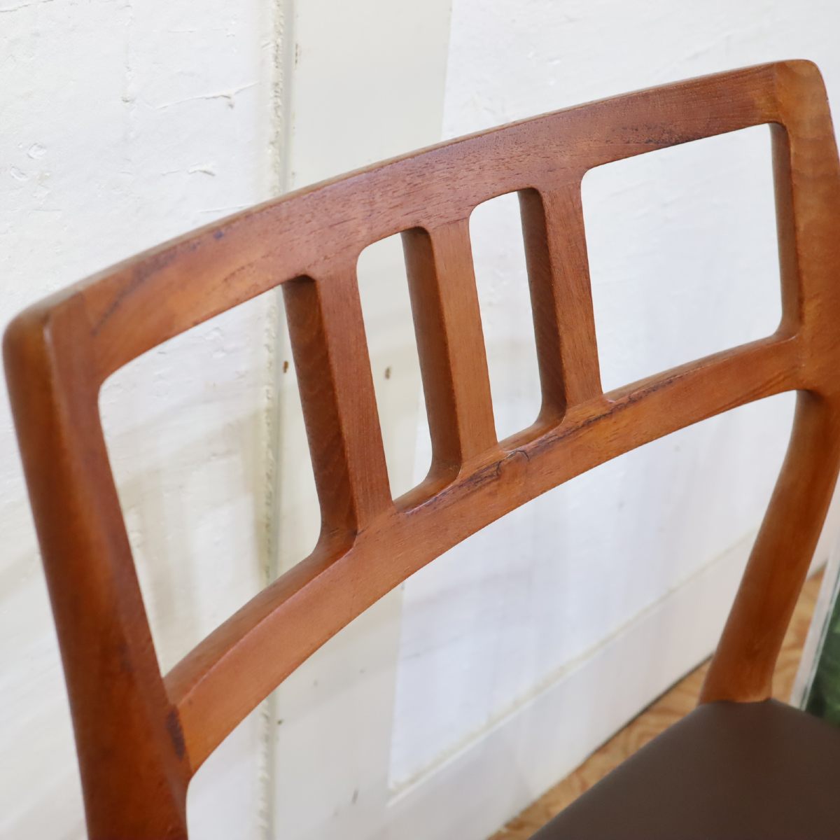 J.L.ムラ― / J.L.Moller No.79 チェア ニールス・O・ムラ― / Niels O. Moller デンマーク 中古