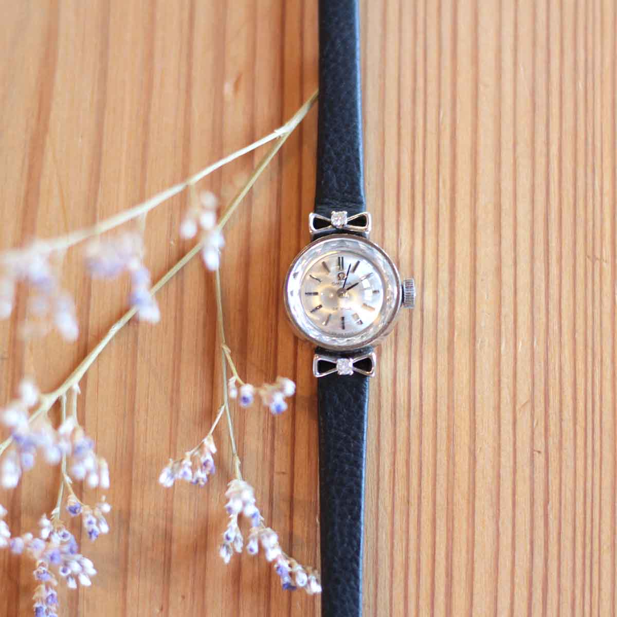 オメガ / OMEGA カットガラス 2Pダイヤ 【26】レディース アンティーク腕時計 中古