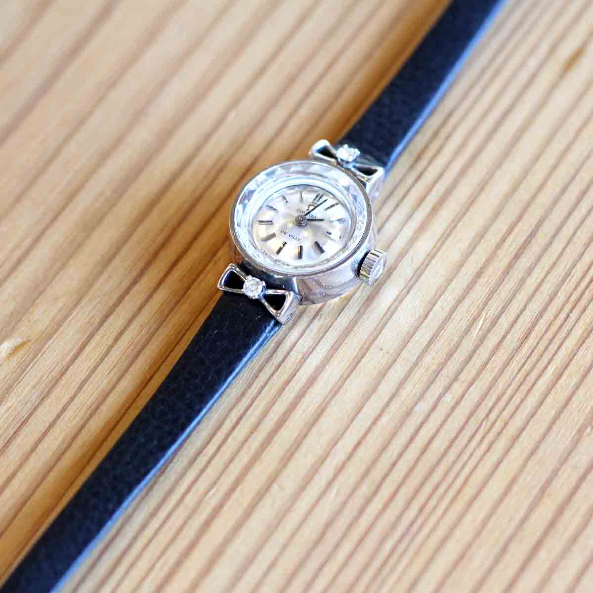 オメガ / OMEGA カットガラス 2Pダイヤ 【26】レディース アンティーク腕時計 中古