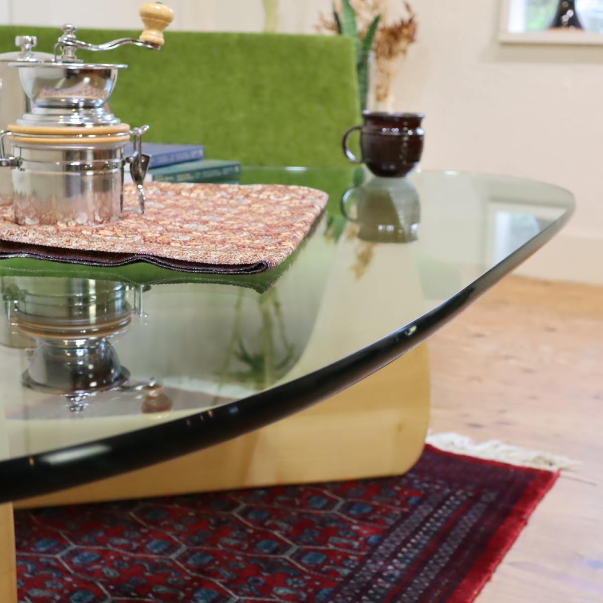 ヴィトラ / Vitra イサムノグチ コーヒーテーブル リビングテーブル ガラステーブル ローテーブル 中古
