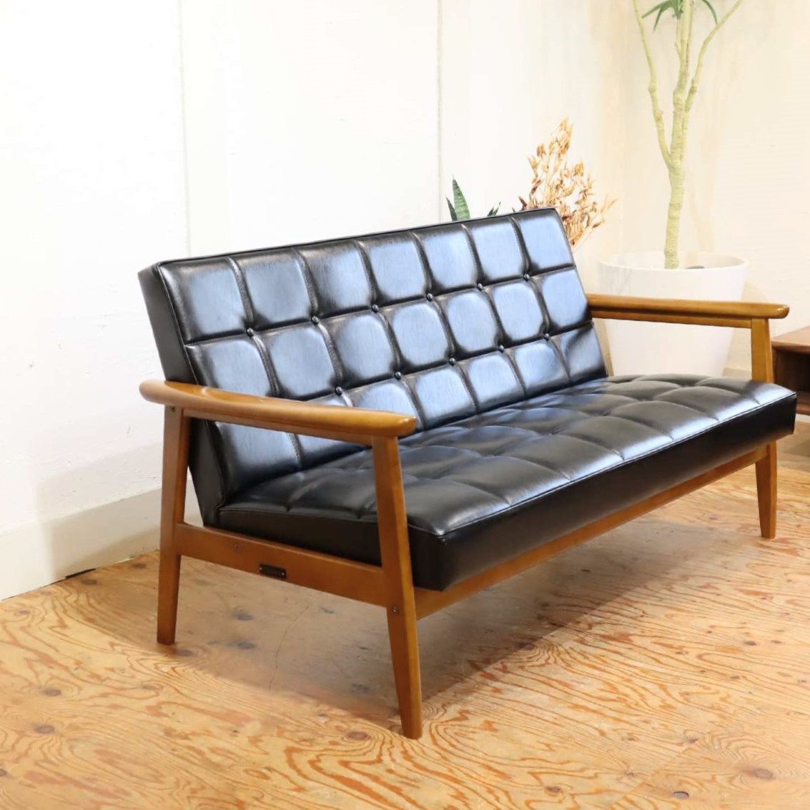 カリモク60 Kチェア2シーター　中古
