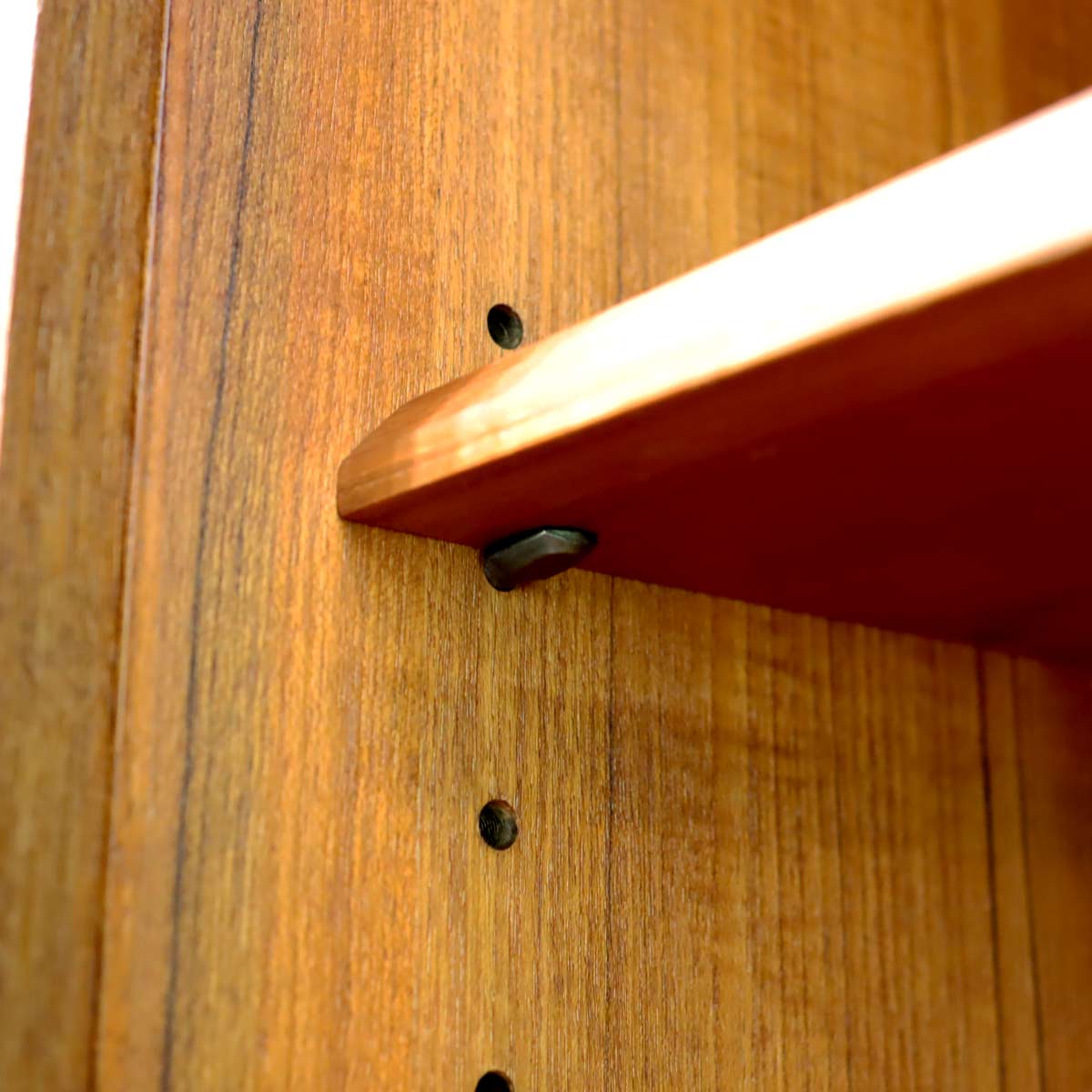 LYBY Mobler カップボード ディスプレイシェルフ 飾り棚 ガラス扉 デンマーク製 北欧家具 ヴィンテージ