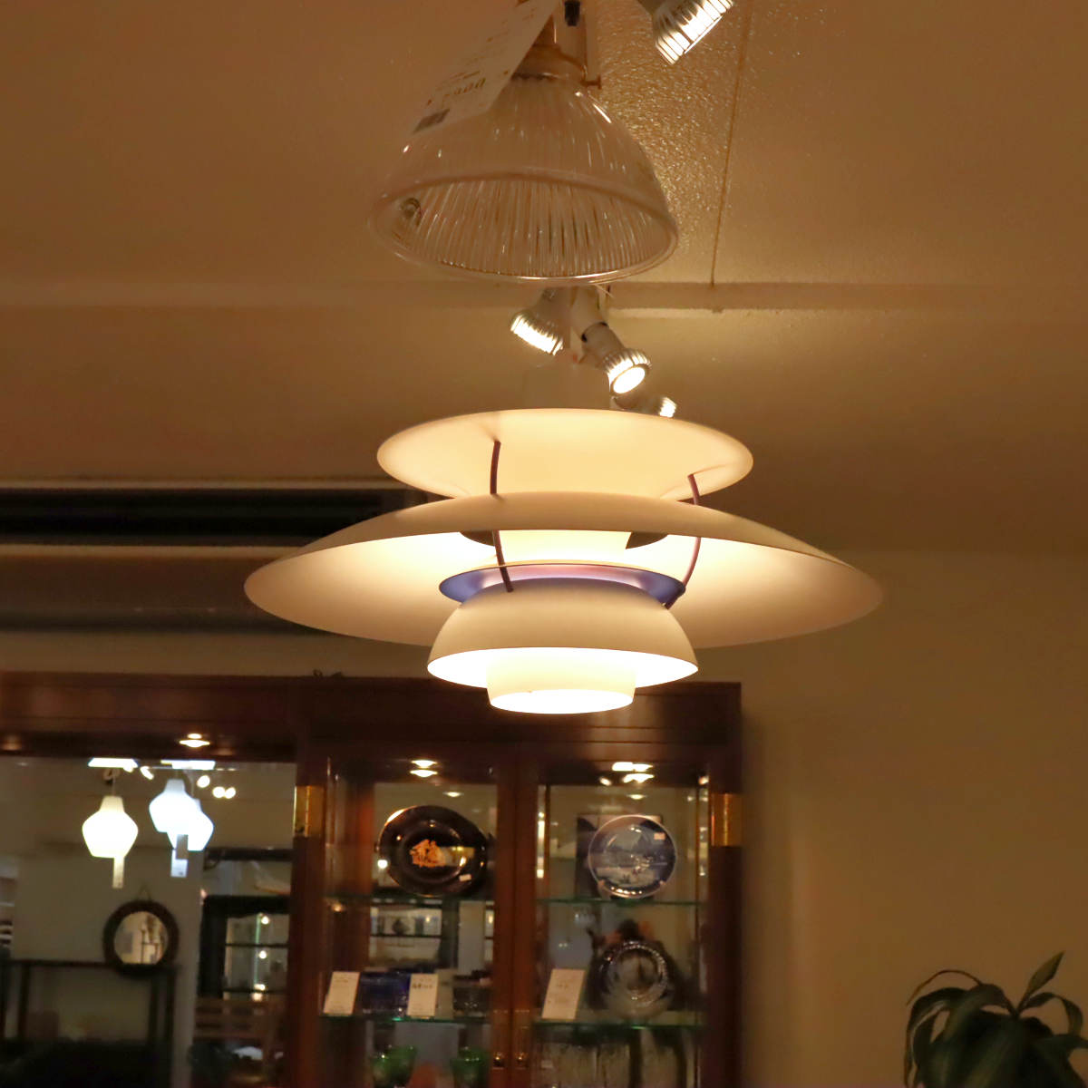 ルイスポールセン / Louis Poulsen PH5 クラシックホワイト ペンダントライト ポール・ヘニングセン 中古