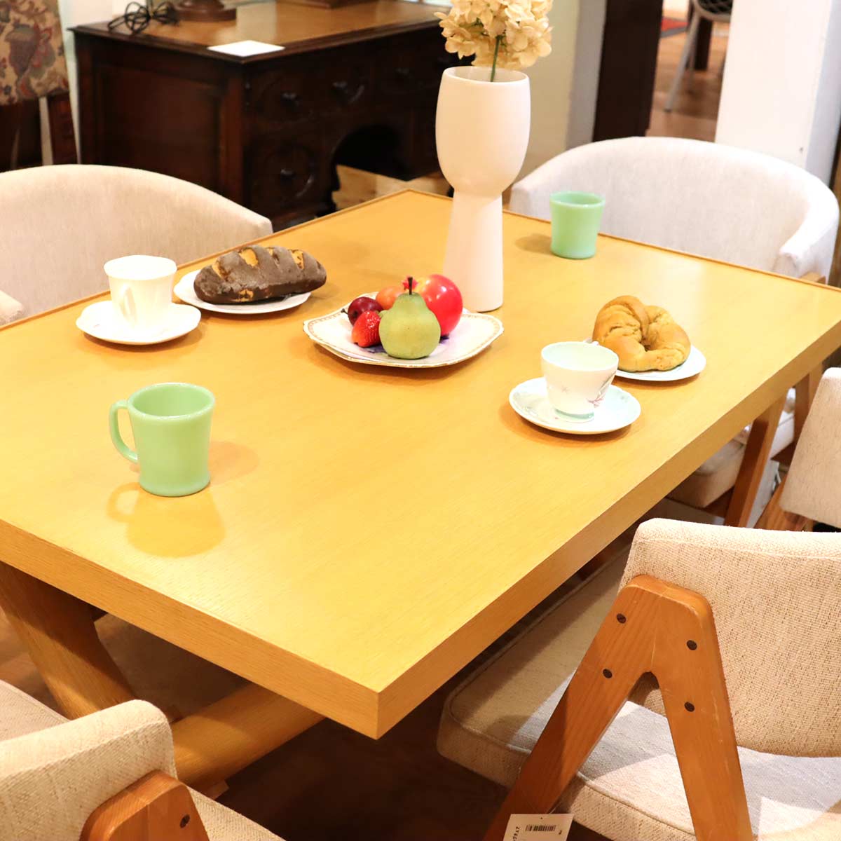 シェリー / shelley デインティホワイト  カップ&ソーサー&プレート トリオ  イギリス製 ヴィンテージ