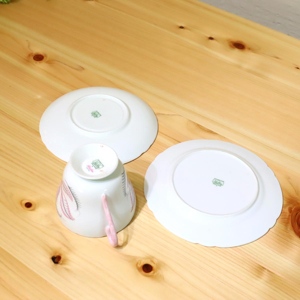 シェリー / shelley リズム / Rhythm  カップ ソーサー&プレート トリオ イギリス製 ヴィンテージ