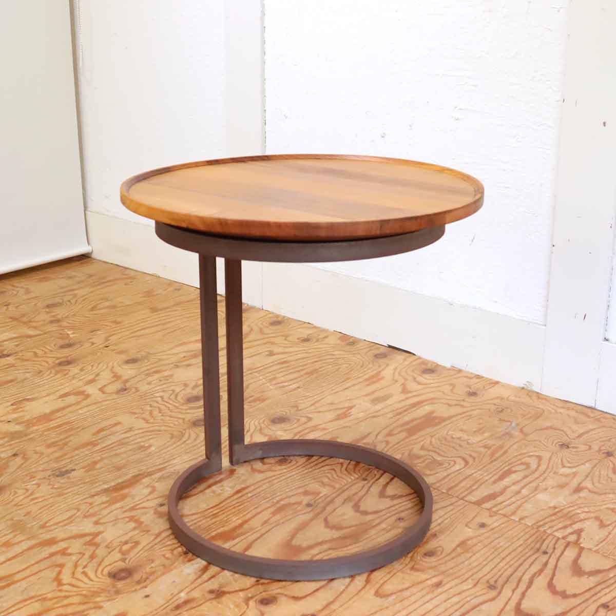 リーヴァ / Riva 1920 ウィングロトンド サイドテーブル ウォールナット arflex 住宅展示場展示品