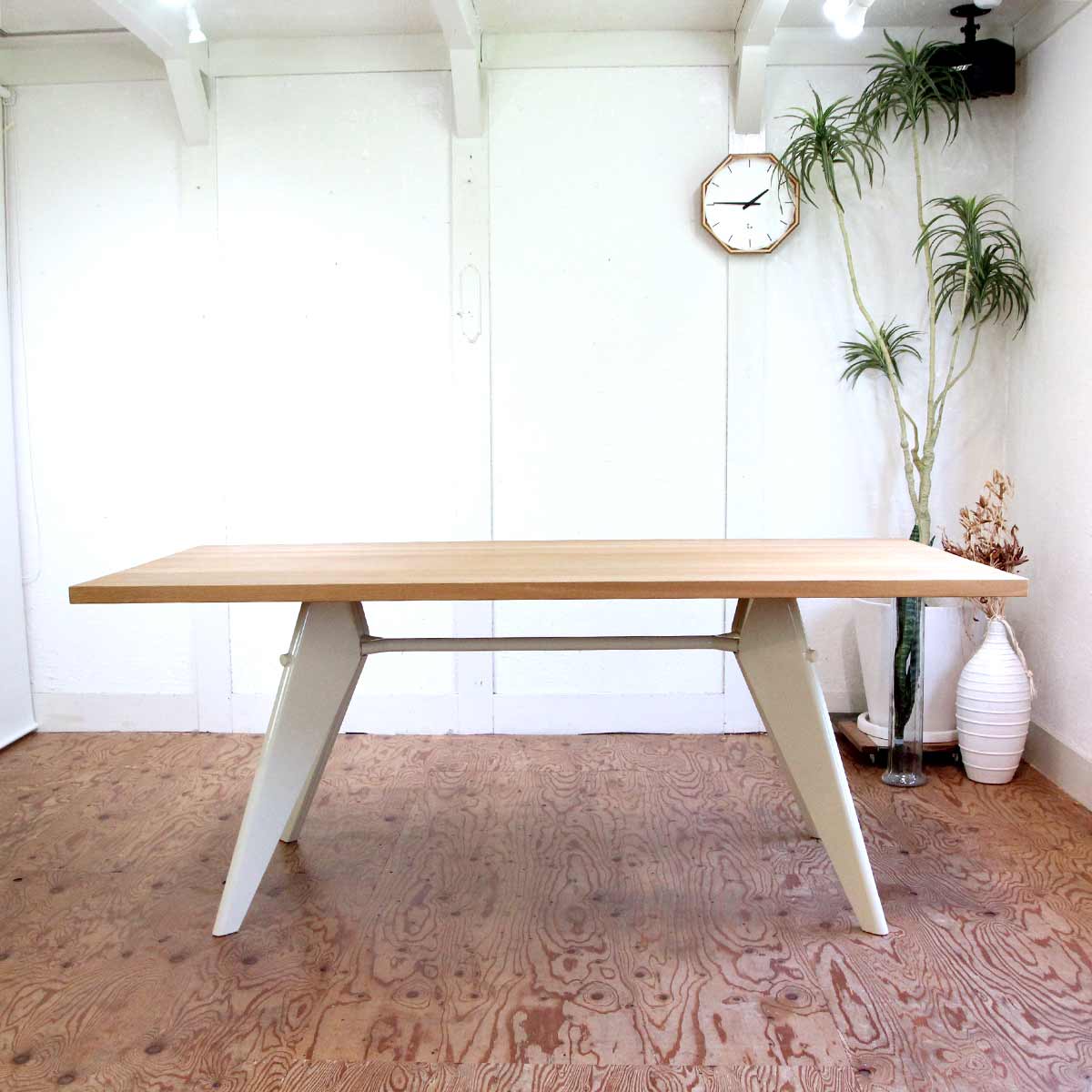ヴィトラ / Vitra EM テーブル EM Table ジャン・プルーヴェ ソリッドオーク 中古