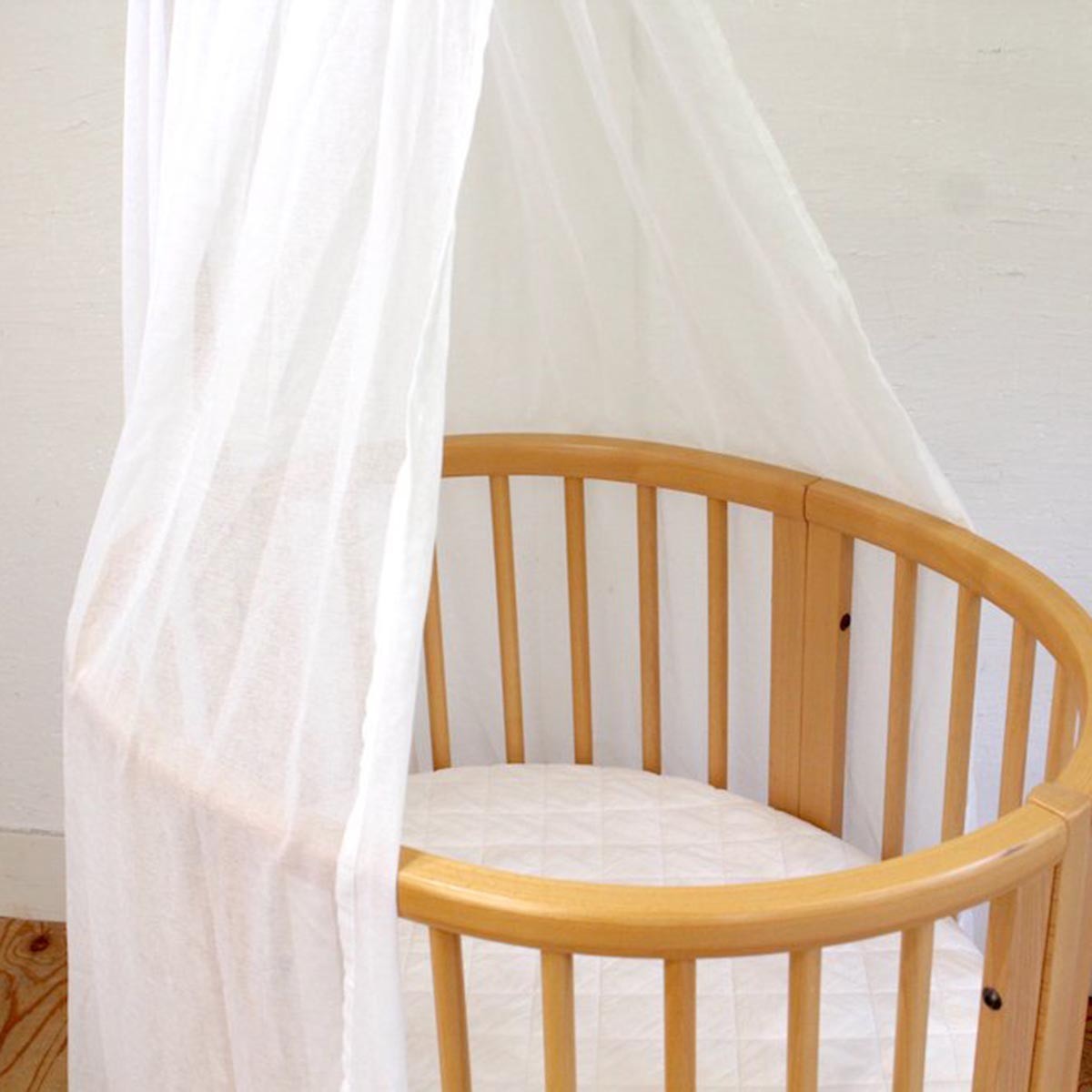 ストッケ / Stokke ベビーベッド スリーピー ドレープ付 中古