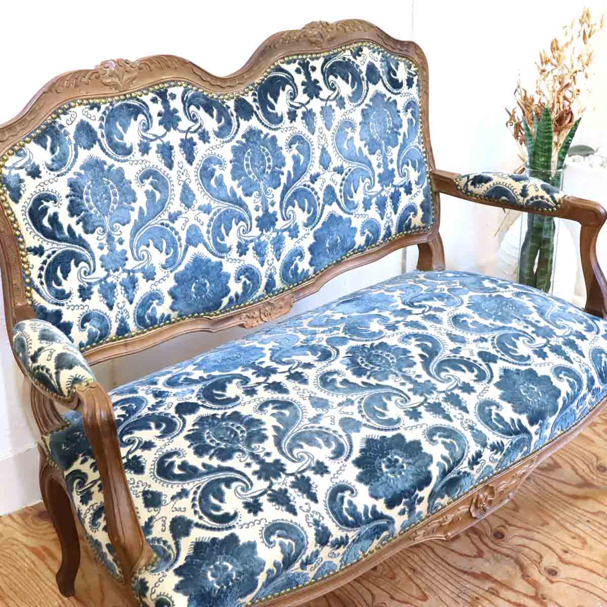 クラシカル ラブシート ソファ 2P 二人掛け ヴィンテージ ロココ 猫脚 鋲打ち ブルー