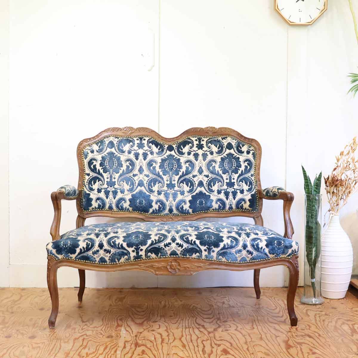 クラシカル ラブシート ソファ 2P 二人掛け ヴィンテージ ロココ 猫脚 鋲打ち ブルー