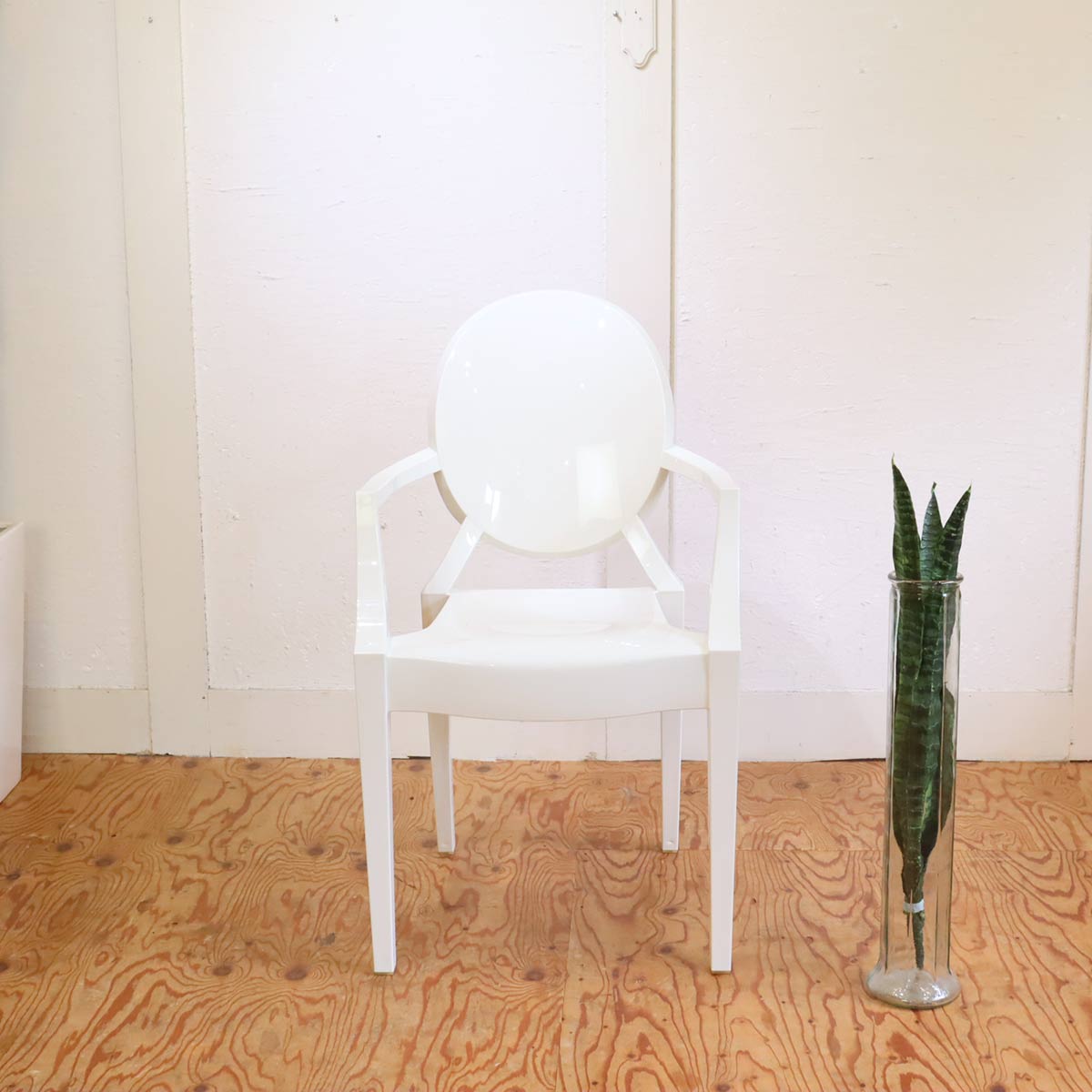 カルテル / Kartell ルイゴースト チェア ホワイト フィリップ・スタルク 中古