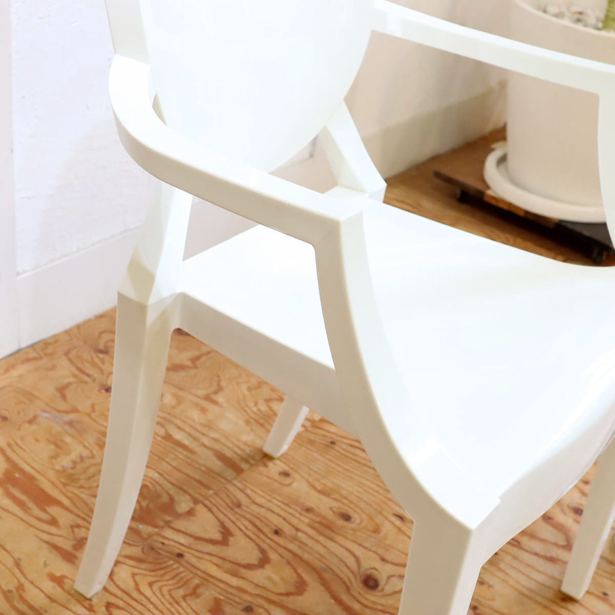 カルテル / Kartell ルイゴースト チェア ホワイト フィリップ・スタルク 中古